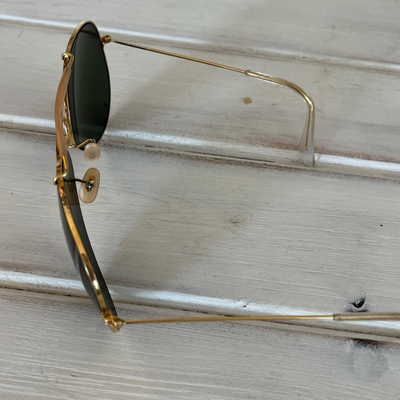 Vintage Ray Ban Aviator Sunglasses - Picture 5 of 11